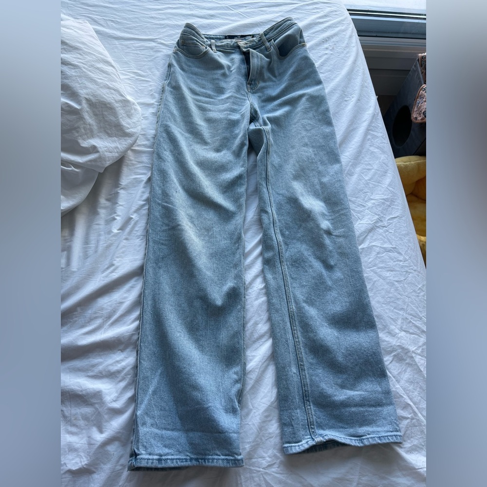 hollister ultra high rise dad jeans
